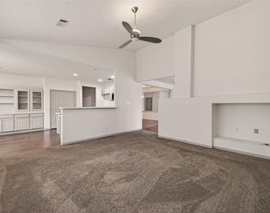 6606 Belmont Bend - Photo Thumbnail 17