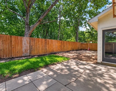 6606 Belmont Bend - Photo Thumbnail 40