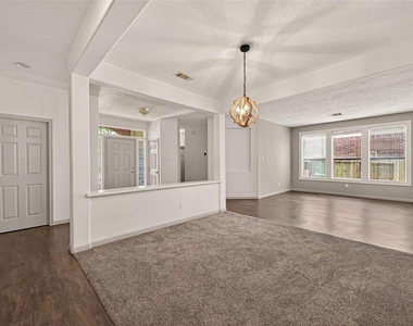 6606 Belmont Bend - Photo Thumbnail 8