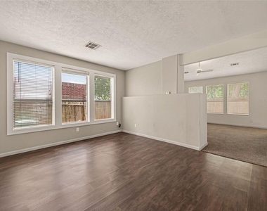 6606 Belmont Bend - Photo Thumbnail 12