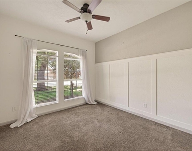 6606 Belmont Bend - Photo Thumbnail 31