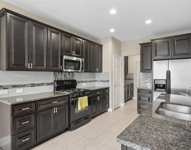 20909 Springport Court - Photo Thumbnail 12