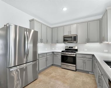 2129 Solstice Boulevard - Photo Thumbnail 9