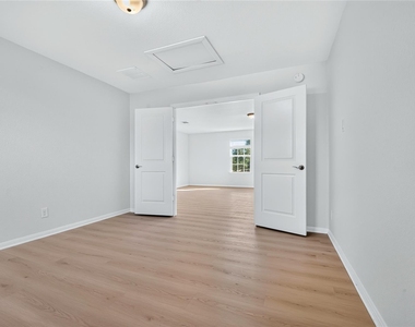 2129 Solstice Boulevard - Photo Thumbnail 24
