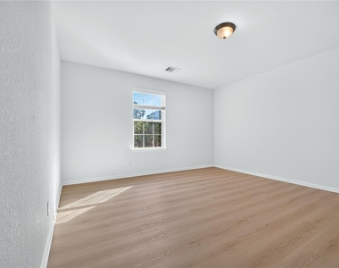 2129 Solstice Boulevard - Photo Thumbnail 23