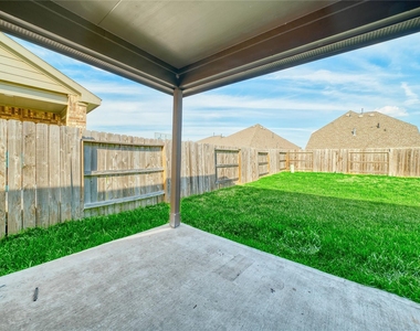 15226 Dinnet Berm Drive - Photo Thumbnail 28
