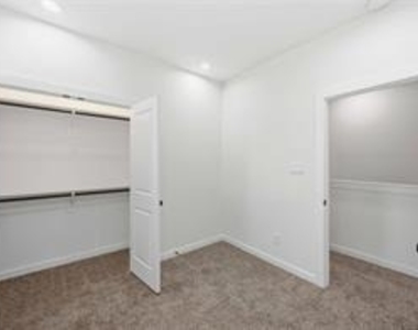 8412 Darien St Unit B - Photo Thumbnail 13