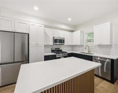 8412 Darien St Unit B - Photo Thumbnail 2