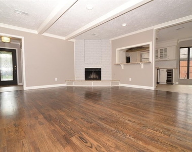 13550 Brook Hollow Drive - Photo Thumbnail 10