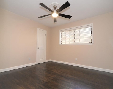 13550 Brook Hollow Drive - Photo Thumbnail 22