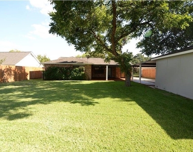 13550 Brook Hollow Drive - Photo Thumbnail 31