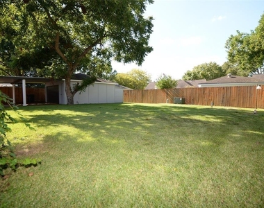 13550 Brook Hollow Drive - Photo Thumbnail 32