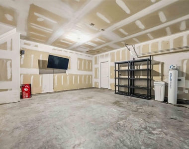 6727 Hobby Wind Ridge Drive - Photo Thumbnail 26