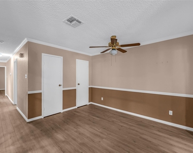 2453 Briarwest Boulevard - Photo Thumbnail 5