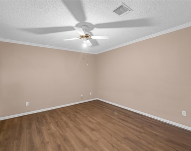 2453 Briarwest Boulevard - Photo Thumbnail 19