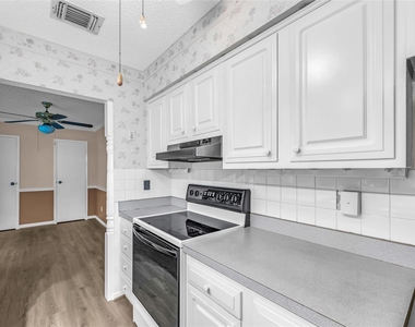 2453 Briarwest Boulevard - Photo Thumbnail 10