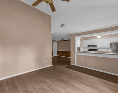 2453 Briarwest Boulevard - Photo Thumbnail 3