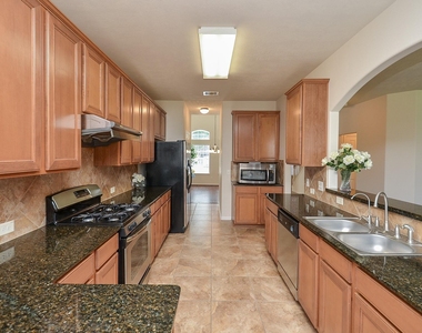 3607 Morgans Cove Court - Photo Thumbnail 8