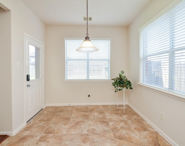 3607 Morgans Cove Court - Photo Thumbnail 17
