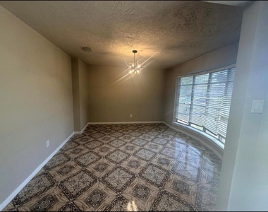 12727 Fern Forest Drive - Photo Thumbnail 5
