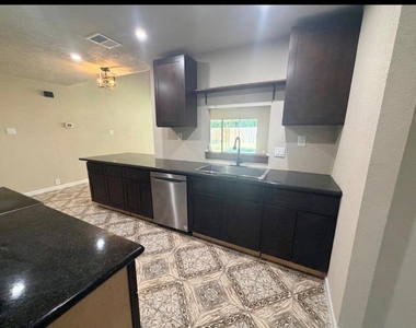 12727 Fern Forest Drive - Photo Thumbnail 10