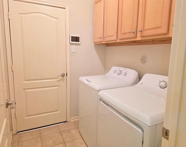 611 Arbor Green Lane - Photo Thumbnail 22
