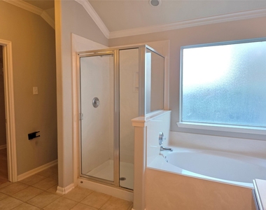 611 Arbor Green Lane - Photo Thumbnail 19