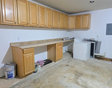 611 Arbor Green Lane - Photo Thumbnail 23