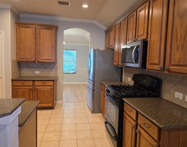 611 Arbor Green Lane - Photo Thumbnail 13