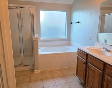 611 Arbor Green Lane - Photo Thumbnail 21
