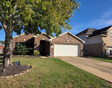 611 Arbor Green Lane - Photo Thumbnail 1