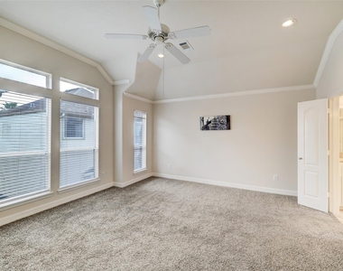 126 Detering Street - Photo Thumbnail 13