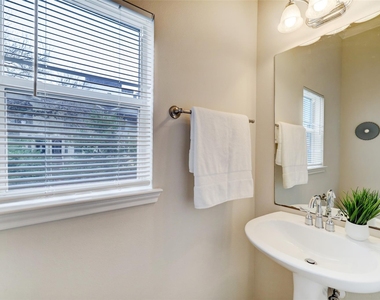 126 Detering Street - Photo Thumbnail 12