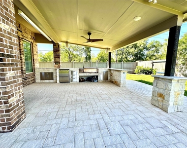 2903 Golden Honey Lane - Photo Thumbnail 1