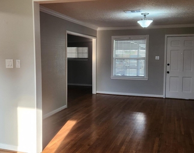 1807 Angeline Street - Photo Thumbnail 10