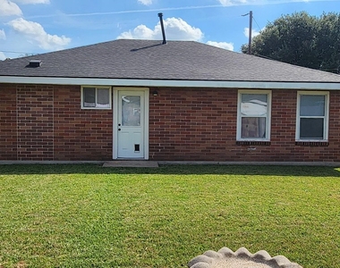 1807 Angeline Street - Photo Thumbnail 16