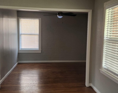 1807 Angeline Street - Photo Thumbnail 2