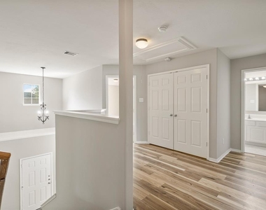 6105 Larrycrest Drive - Photo Thumbnail 26