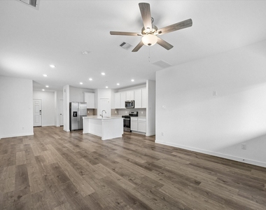 3931 Windy Whisper Drive - Photo Thumbnail 10