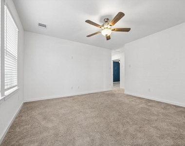 3931 Windy Whisper Drive - Photo Thumbnail 20