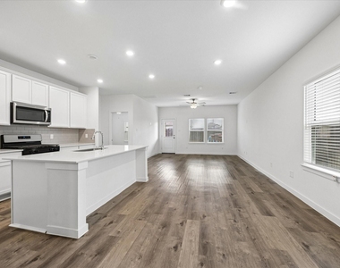 3931 Windy Whisper Drive - Photo Thumbnail 4
