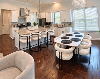 3307 Beverly Forest Drive - Photo Thumbnail 8