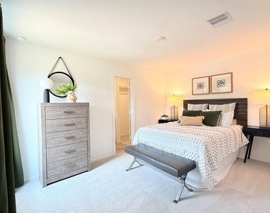 3650 Duplet Ave - Photo Thumbnail 3