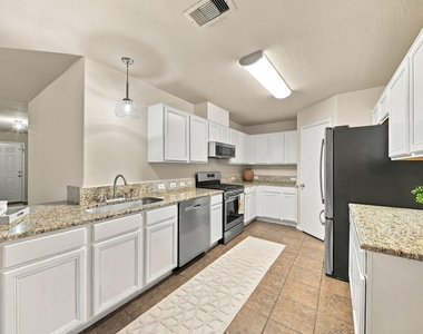 9911 Sterling Place Drive - Photo Thumbnail 2