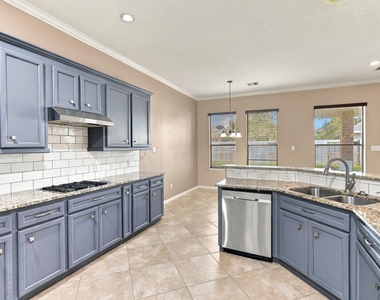 293 W Bend Drive - Photo Thumbnail 5