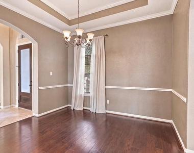 293 W Bend Drive - Photo Thumbnail 9