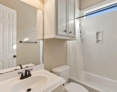 293 W Bend Drive - Photo Thumbnail 16