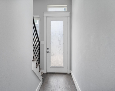 5116 Del Sur Street - Photo Thumbnail 13