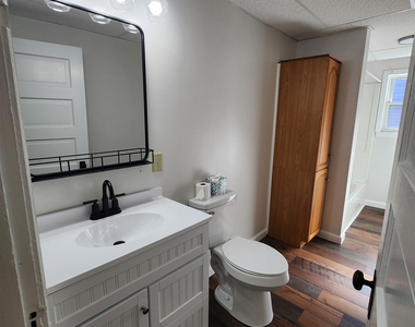 564 Rockland - Photo Thumbnail 7