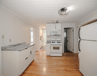 564 Rockland - Photo Thumbnail 3
